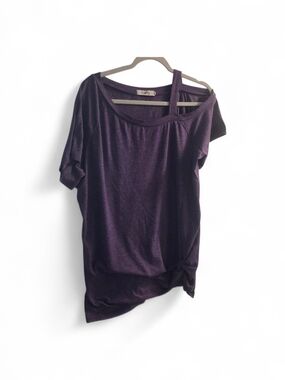 Women's Off-Shoulder Knot Tee in Purple